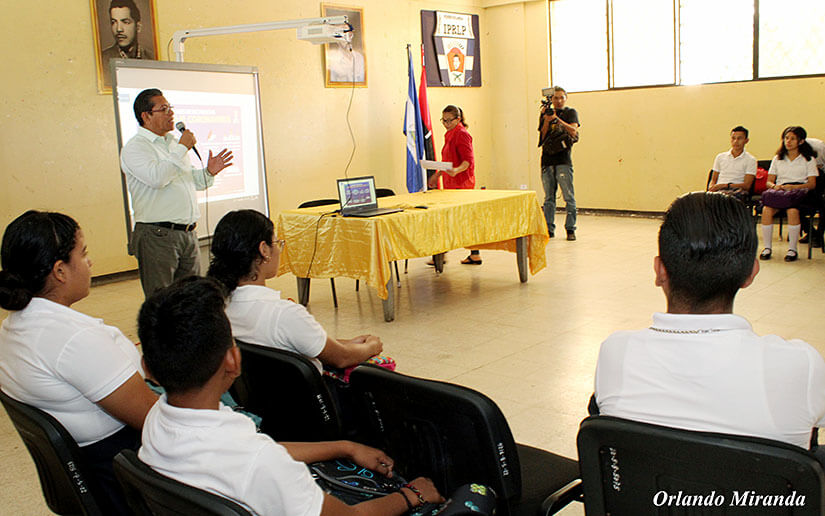 escuelas-ni&ntilde;os-lavado-manos